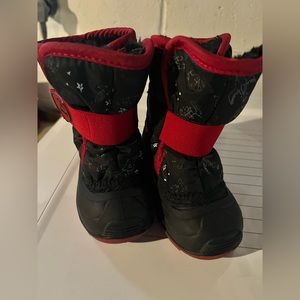 Toddler snow boots size 5